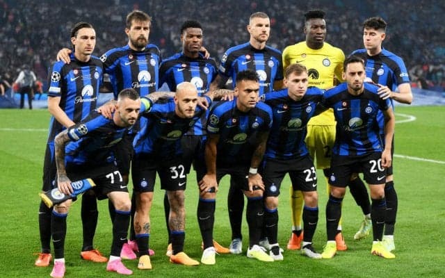 伝統の青黒ストライプにも若干の変化、7月来日のインテルが新ユニフォームを発表！「美しいデザイン」「かっこいい」