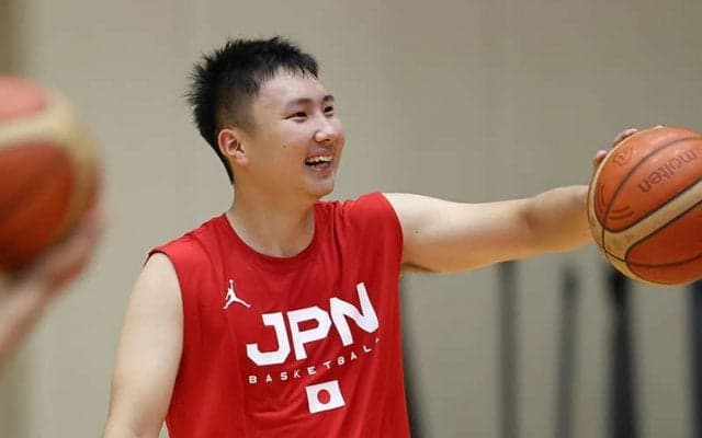 富永啓生「全然力を入れなくても…」代名詞の“超ロングスリー”語る