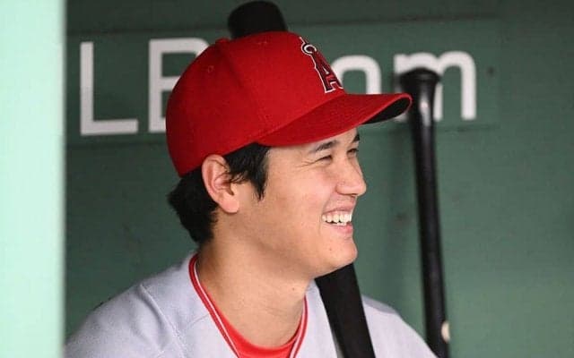 【MLB】大谷翔平、少年相手に思わずニコニコ「目も声も優しい」　誠実対応が「最高の回答」