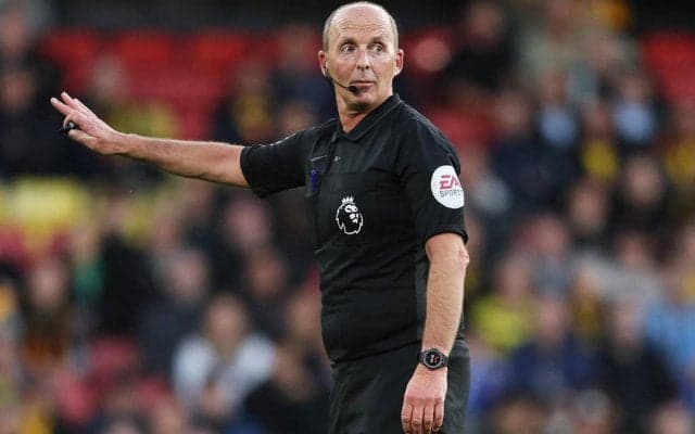 プレミアの名物主審としても知られたマイク・ディーン氏が審判協会を退会…昨季はVARを担当