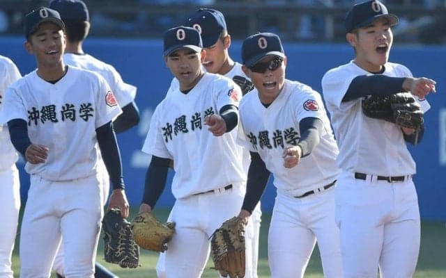 【高校野球】沖縄尚学が夏の甲子園に一番乗り　完封で春夏連続…ウェルネス沖縄あと一歩で涙