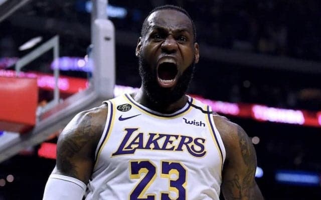 レブロンが再び背番号『23』を着用へ…ビル・ラッセルに敬意を表して『6』から変更