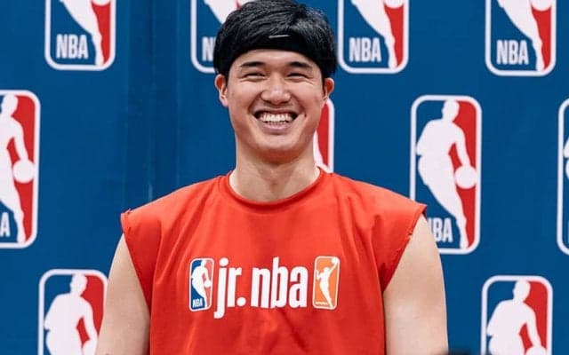 渡邊雄太が教えてもらった『笑顔』の大切さ…Jr.NBA Powered by B.LEAGUE Basketball clinic in JAPAN開催