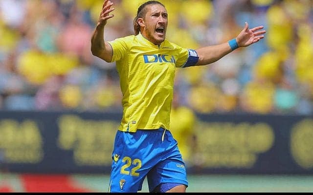 ラージョがフラン・ガルシア後釜確保！　カディスの左サイド支えた実力者