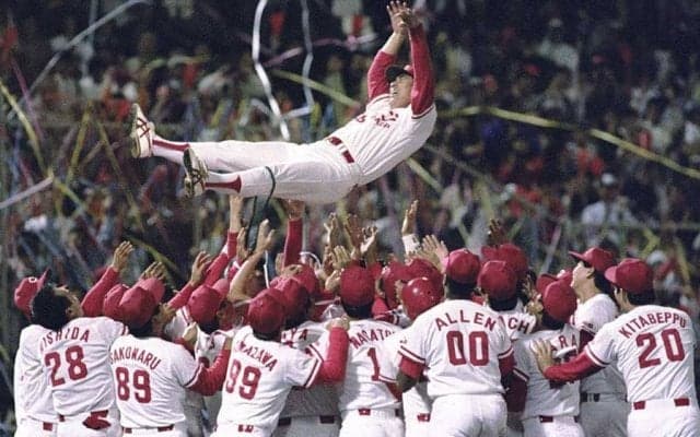 V記念麻雀のはずが…衝撃の“トレード通告”　ビールかけ直後に恩人が「家へ来い」