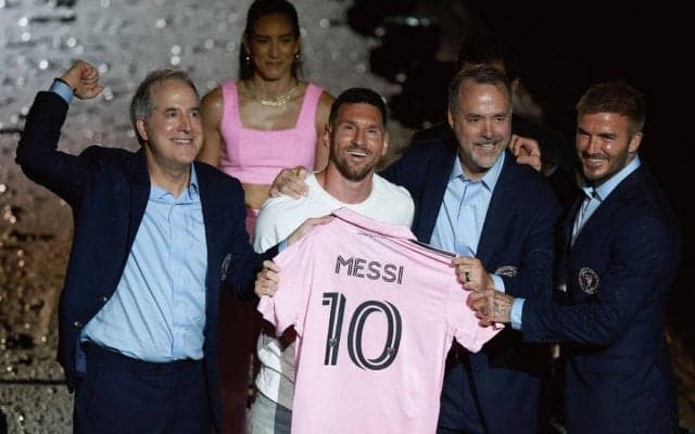 「勝利欲が凄まじい」バルサの英雄ストイチコフ、メッシ&MLSを語る「中国やサウジと違って持続的に成長」