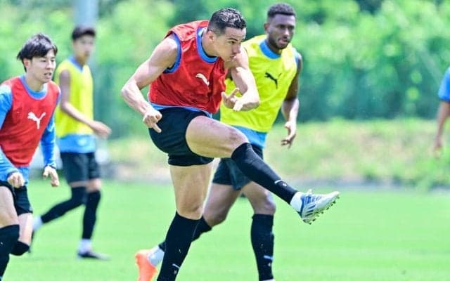 【川崎】FWダミアンが完全合流！「復帰した選手がより力をチームに加えることができる」と力強く意気込む…神戸戦に向け練習場が賑やかに