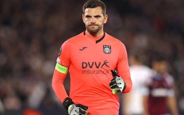 ヘンクがアンデルレヒトの元ベルギー代表GKファン・クロムブルッヘを完全移籍で獲得