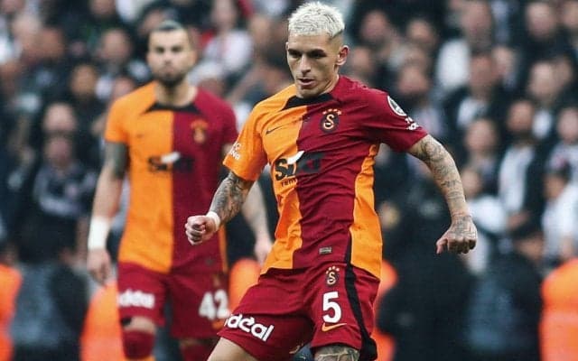 トレイラのラツィオ移籍が目前？   SNSでイタリア到着を報告…サンプ時代はセリエA屈指のMF