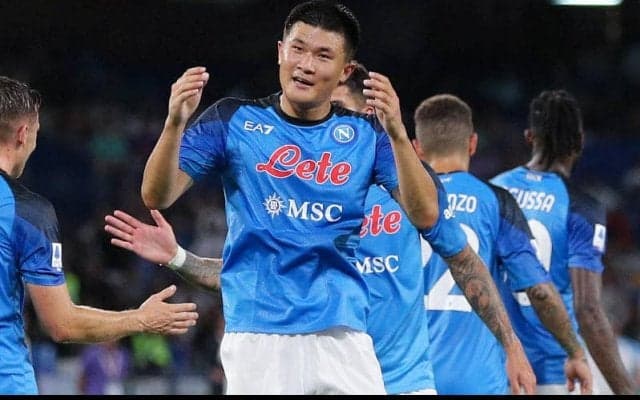 バイエルン移籍のキム・ミンジェが別れ…「愛情と応援をくれた全ナポリファンにこのメッセージを」