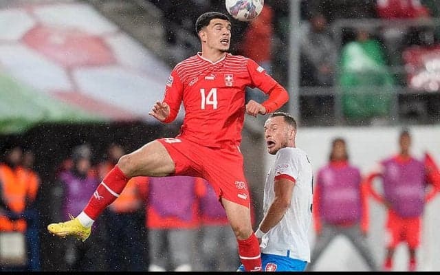 バーンリーがスイス代表FWアムドゥニを獲得！　昨季バーゼルで22ゴール