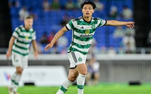 「その前の旗手がエグすぎる」前田大然の得点をお膳立てした旗手怜央の「ボール奪取→スルーパス」が「上手すぎでしょ」と大絶賛！ セルティック敗戦も日本代表が違い見せた