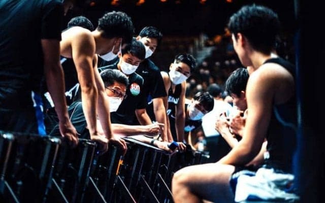 大学バスケ絶対王者、東海大・陸川章監督が語る「国際化の価値」と「二つの山」