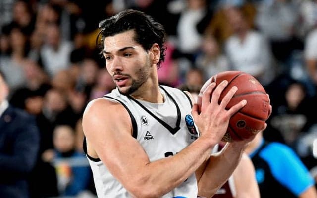 アルバルク東京が新外国籍選手を獲得…201センチのブラジル出身フォワード