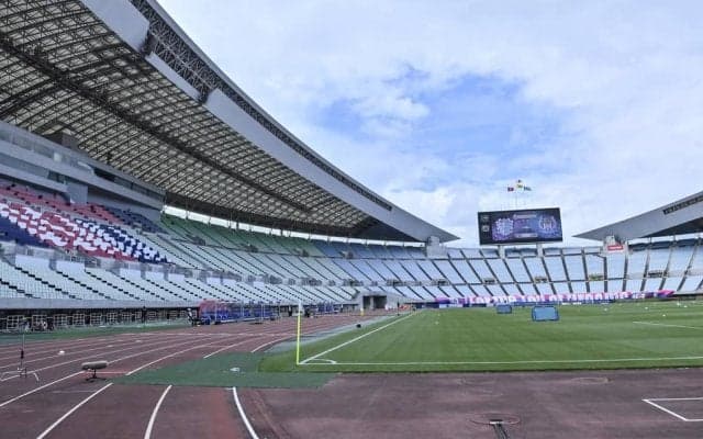 「死ぬまでに一度は会いたいな」Cロナウドと大坂城の「来日特製ビジュアル」公開！ 空港でのファンサービスも実施で、早くも日本人ファンの心を掴む