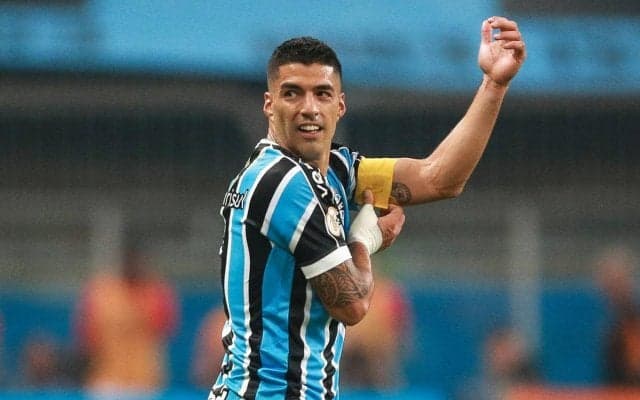 スアレス、メッシとの共闘を望み自腹を切る？ グレミオに給与全額返還に加え、契約解除の補償金も支払う？