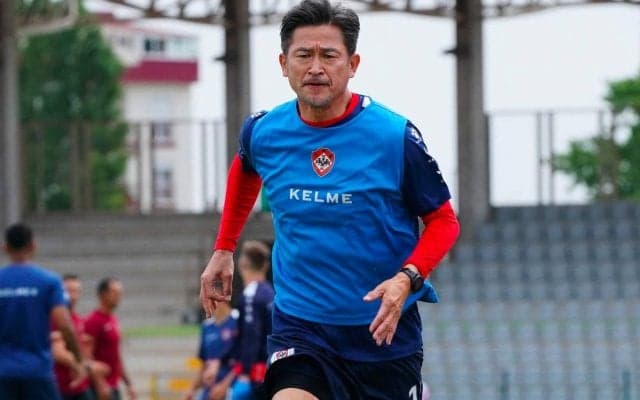 三浦知良、56歳で再び欧州挑戦！ オリヴェイレンセへ期限付き移籍延長「まだまだ成長できるという自信と、自分自身への期待を胸に」