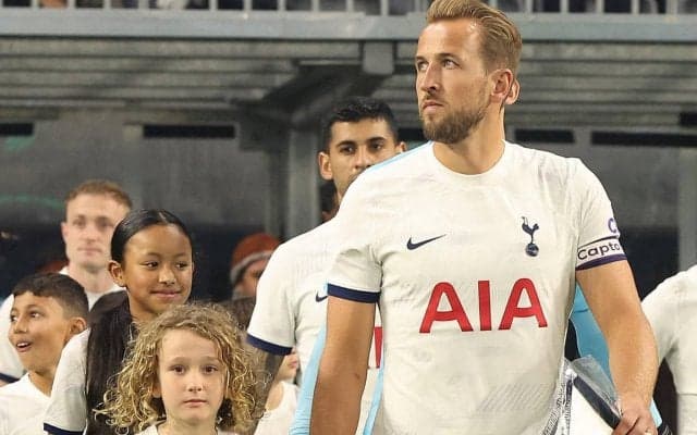 やはりケインの気持ちはバイエルンに？ 妻がミュンヘンに滞在中と報道…新居や子供の学校探しか