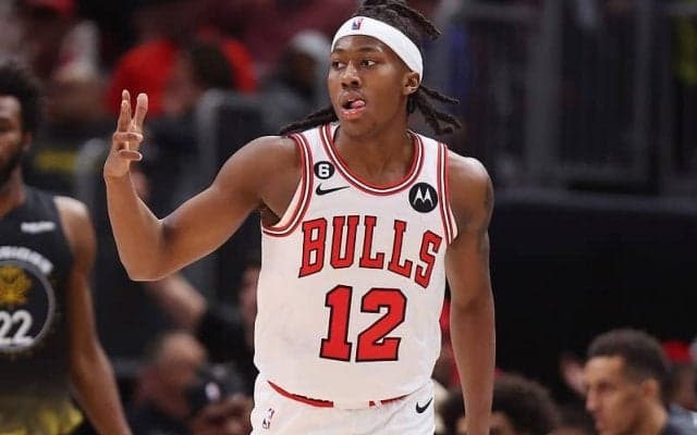 リーグ有数のディフェンス力を見せたブルズがアヨ・ドスンムとの再契約に合意