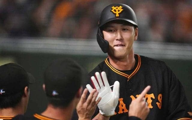 中田翔もあ然…巨人20歳の超高空弾が「末恐ろしい」　驚異4戦連発「松井秀喜ルート」