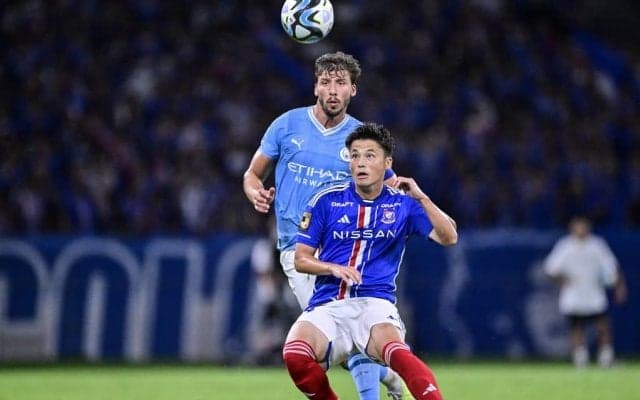 マンC戦出場のFW宮市亮が、怪物ストライカーやカンセロと対戦して「感じたこと」。試合後に談笑したフェイエノールト時代のゆかりの選手との会話の内容も明かす