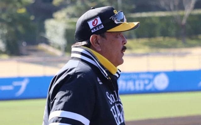 ソフトバンク５４年ぶり１１連敗の悪夢　ささやかれる「異次元補強のワナ」とは