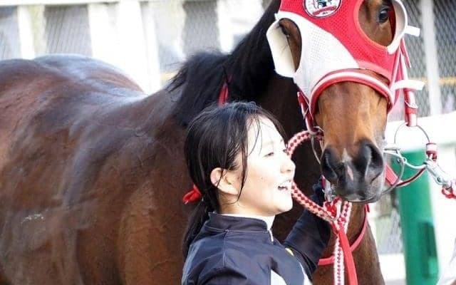 【クイーンS】古川奈穂騎手がJRA重賞初騎乗 グランスラムアスクで参戦