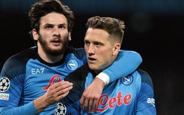 今夏の退団濃厚から一転…ジエリンスキがナポリと契約延長へ？