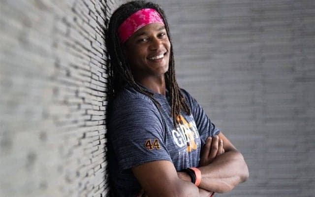 愛する家族が乳がんに…　巨人・ウォーカーが日曜日にピンクのバンダナを着ける理由