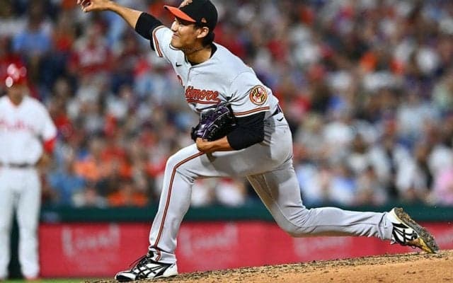 【MLB】藤浪晋太郎、併殺で“火消し”成功にガッツポーズ　本拠初登板で四球も…2戦連続ゼロ封