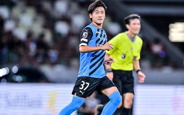 「もっと自分のできることはあった」川崎・尾川丈がトップチーム出場で感じた悔しさ。一方で、「ゲームとか、テレビで見てる選手たちとサッカーできた」と笑わせる