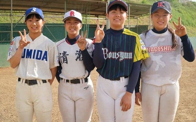 最速110キロのスーパー中1少女　男子相手でも無失点…ポニー女子世界大会でも注目