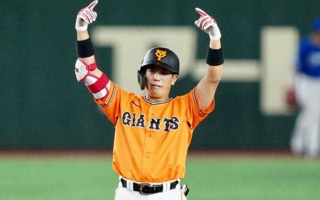 坂本勇人の“代役”におさまらぬ存在感　「新人とか関係ない」巨人22歳の潜在能力