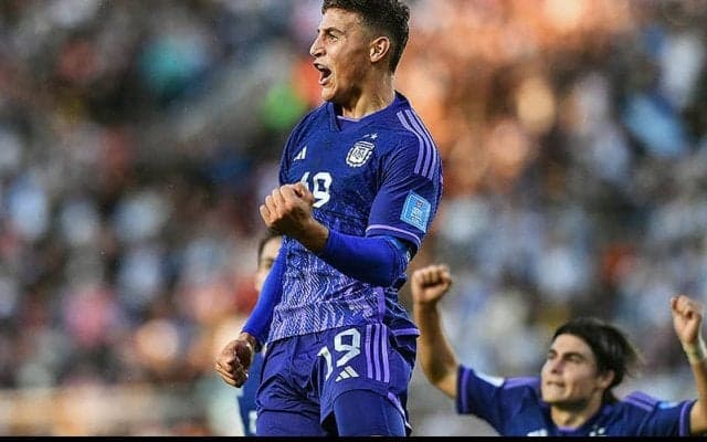 フィオレンティーナがU-20アルゼンチン代表MFを獲得！　左利きのプレーメーカー