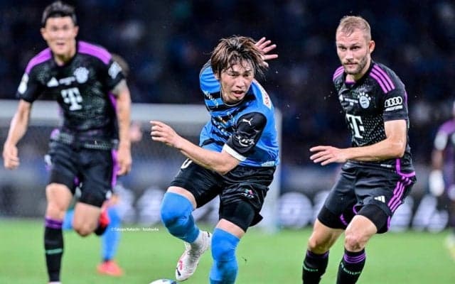 「すごい！素敵なご縁」川崎・瀬川祐輔がバイエルンの選手から「ユニフォーム交換」をお願いされていた！ 有望FWからの申し出と「2ショット写真」公開