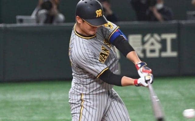 野手顔負けの逆方向オーバー「大谷やん」　恐怖の“9番・投手”にファン衝撃