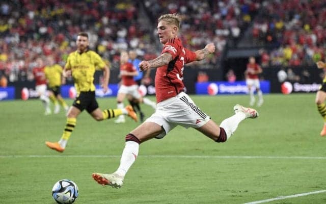 リーズがユナイテッドDFウィリアムズに関心… ファルケ監督と再会なるか