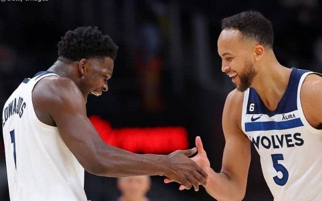 ウルブズのエドワーズが「いつも僕の番号だった」5番へ変更、同僚アンダーソンは1番へ