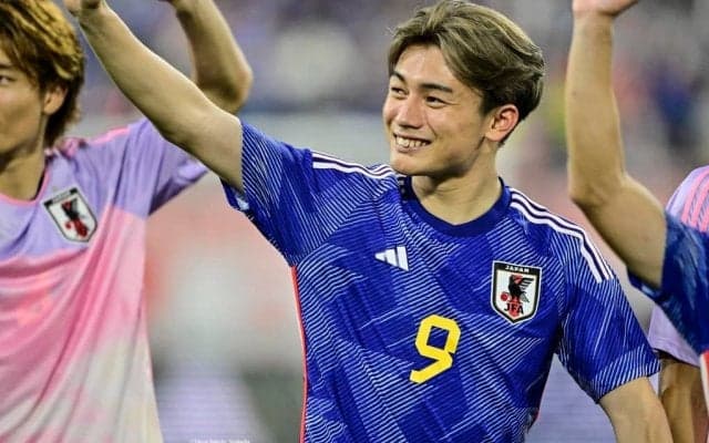 「そこはロッテルダムじゃないよ」上田綺世の訪仏ショットにフェイエノールトファンが反応！「明日はロッテルダムにいる？」「今すぐ契約書にサインして！」などラブコール殺到
