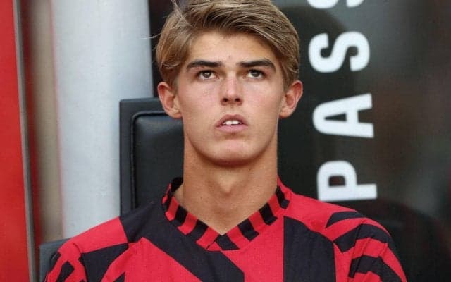 アタランタがデ・ケテラエルをレンタル獲得へ！　ミランとの交渉を数時間でまとめ上げた模様