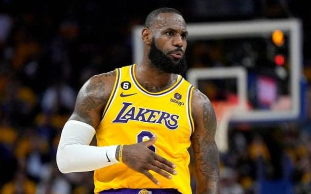 レブロンやデュラントと練習…ドラ1候補の現役高校生AJ・ディバンサとは