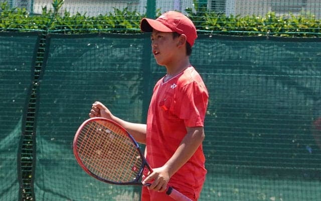 「第41回 第一生命全国小学生テニス選手権大会」の男子シングルス8強出揃う。安定の戦いぶりで上位2シードが準々決勝へ