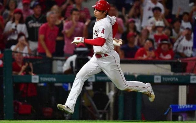【MLB】大谷翔平、緊急降板直後の“激走”で球場騒然　今季14個目の盗塁と同点生還に「MVPコール」
