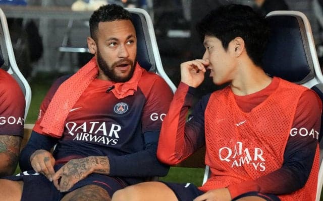 「彼のことが大好きみたい」PSGネイマール、イ・ガンインへの“ダル絡み”が話題「バスでも隣は譲らない」「めっちゃ仲良し」