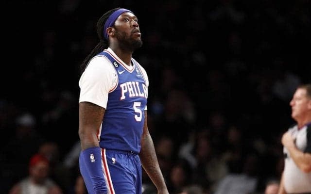 シクサーズと再契約を結んだモントレズ・ハレルがワークアウト中に右ヒザを負傷