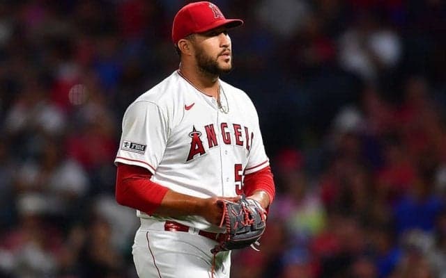 【MLB】痛恨のセーブ失敗「結構辛い」　逆転満弾を被弾…エ軍守護神が悔やんだ「一番の過ち」