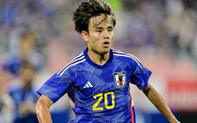 「タケはバスケも出来るんか」久保建英が披露した美しい“3ポイントシュート”にファン騒然！「どのスポーツやっても天才」「やはり彼はタダモノではない」と反響の声