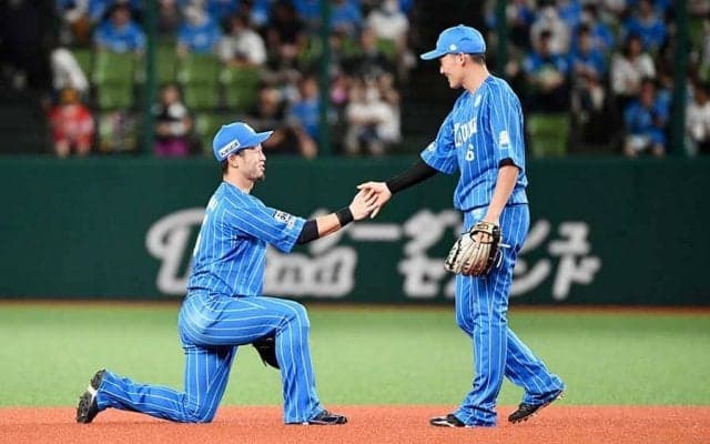 「なんて絵になる二遊間」　流れるような“トノゲン”の名人芸は「無駄な動き一切ない」