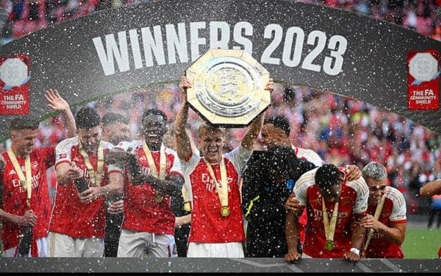 トロサールの土壇場弾で追いついたアーセナルがPK戦を制して17度目の優勝【コミュニティ・シールド】