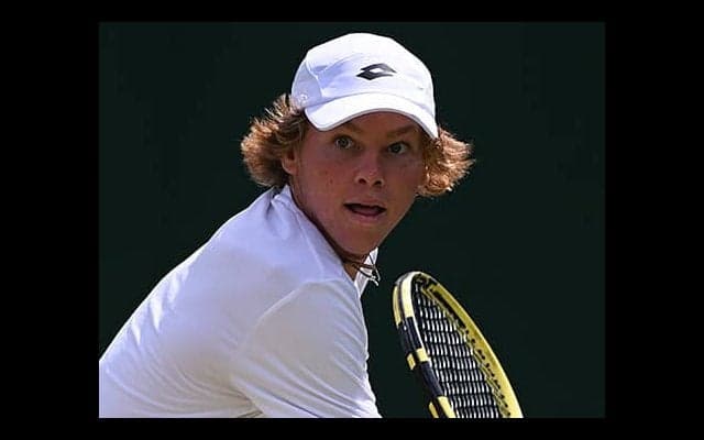  18歳が決断、進学諦めプロへ 